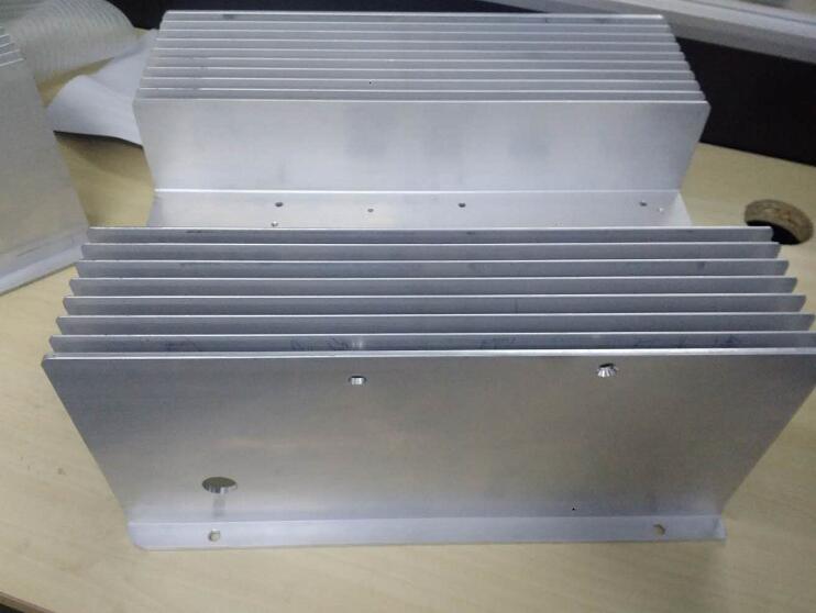 【蘇州】鋁合金散熱器切割機精度高，客戶陸續(xù)訂購2臺